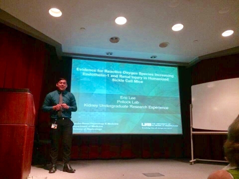 Eric Lee giving his oral presentation at UAB, Summer 2017